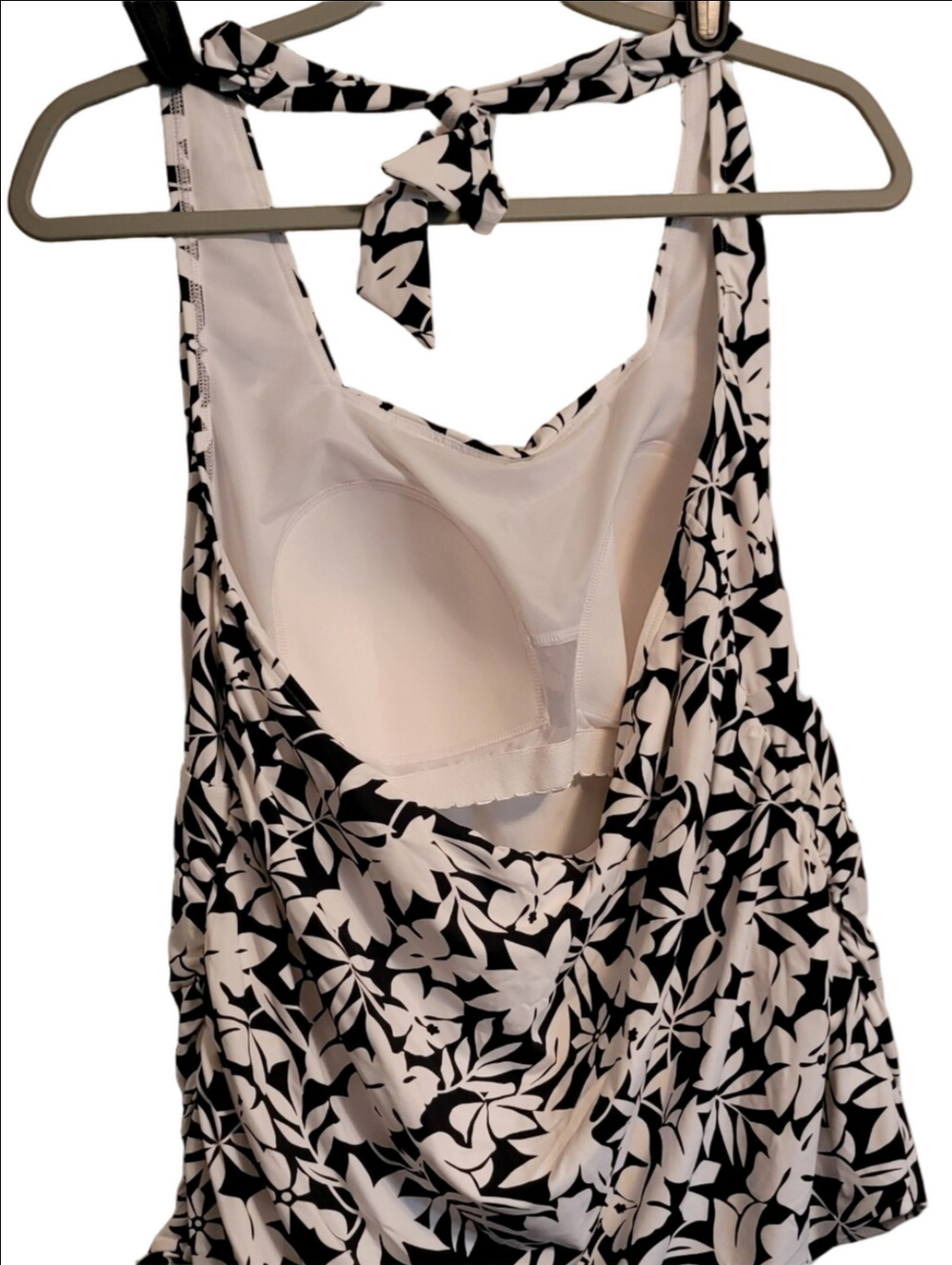 LAND'S END Black & White Floral Halter-style Tankini Top, NWOT, Size 18W - Picture 3 of 5